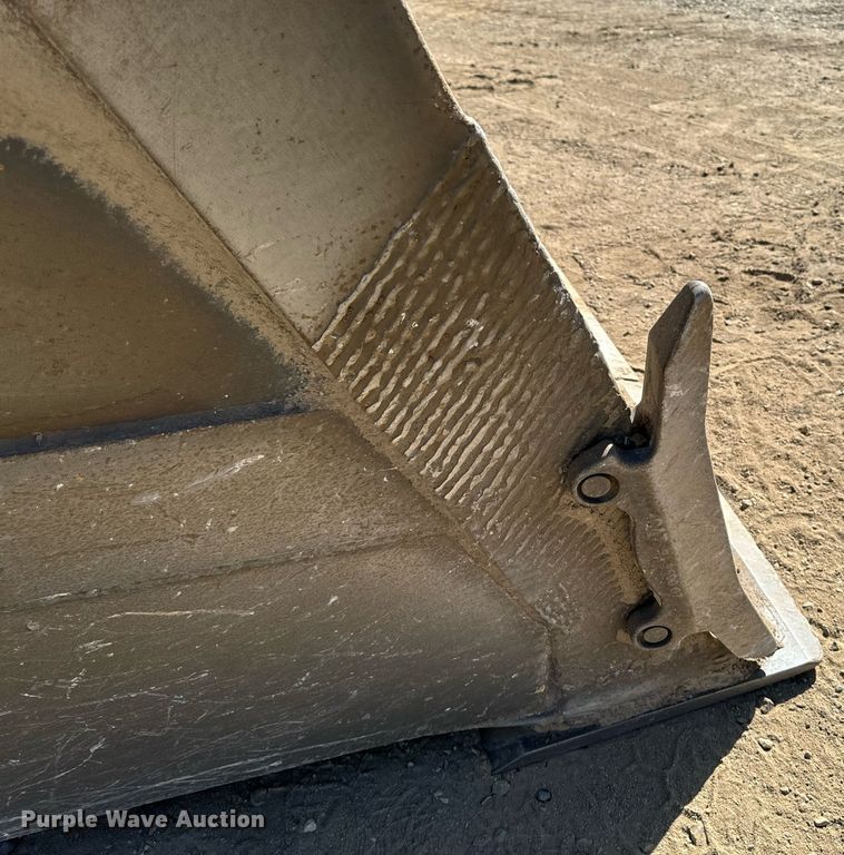 image for item DW2311 1999 Volvo L220D wheel loader