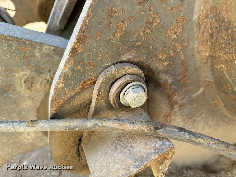 image for item DW2311 1999 Volvo L220D wheel loader