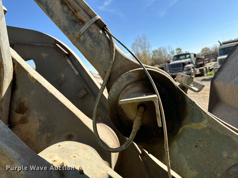 image for item DW2311 1999 Volvo L220D wheel loader