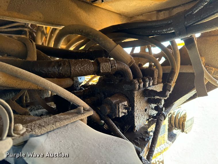 image for item DW2311 1999 Volvo L220D wheel loader