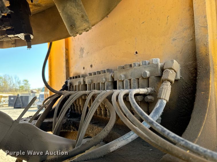 image for item DW2311 1999 Volvo L220D wheel loader