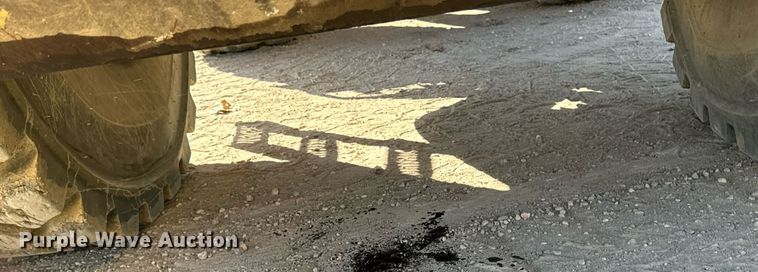 image for item DW2311 1999 Volvo L220D wheel loader