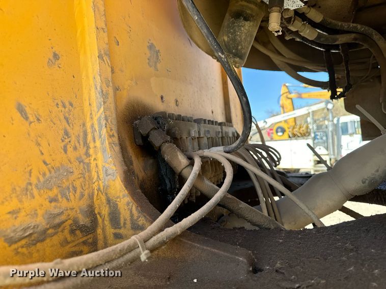 image for item DW2311 1999 Volvo L220D wheel loader