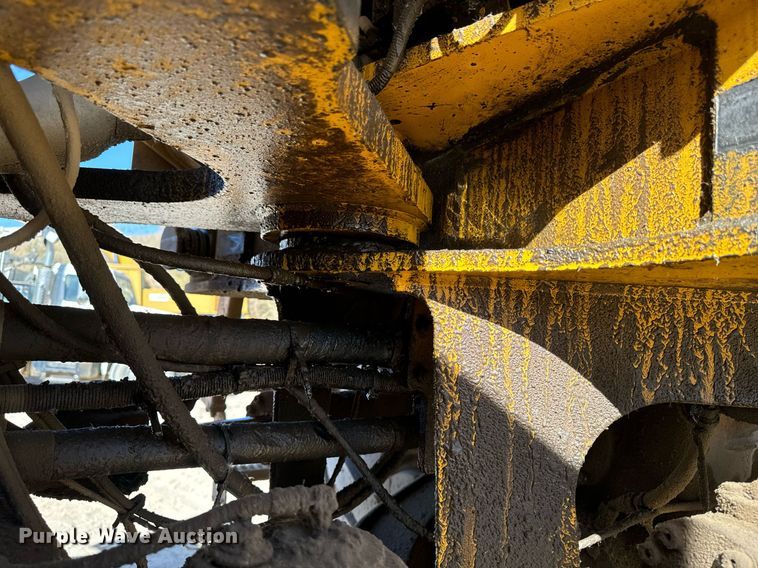 image for item DW2311 1999 Volvo L220D wheel loader