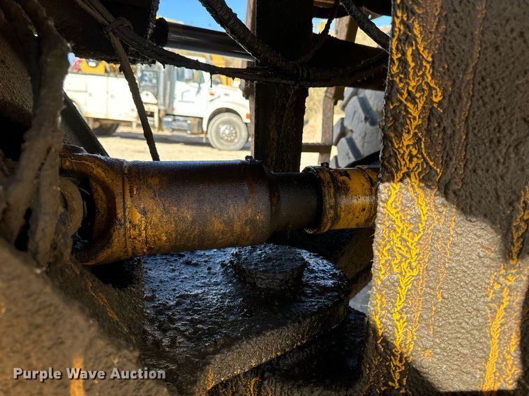 image for item DW2311 1999 Volvo L220D wheel loader