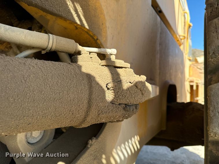 image for item DW2311 1999 Volvo L220D wheel loader