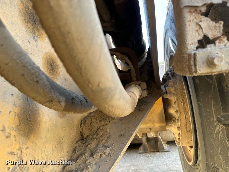 image for item DW2311 1999 Volvo L220D wheel loader