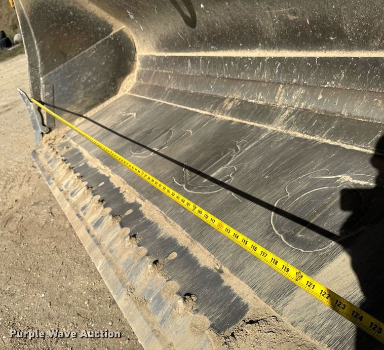 image for item DW2311 1999 Volvo L220D wheel loader