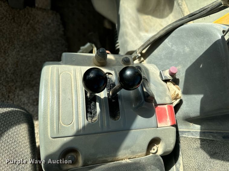 image for item DW2311 1999 Volvo L220D wheel loader