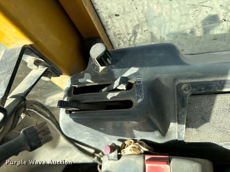 image for item DW2311 1999 Volvo L220D wheel loader