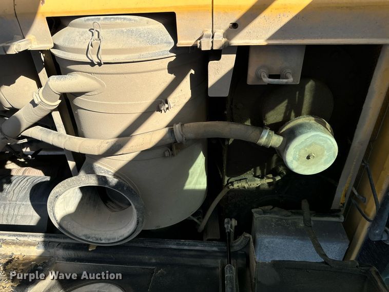 image for item DW2311 1999 Volvo L220D wheel loader