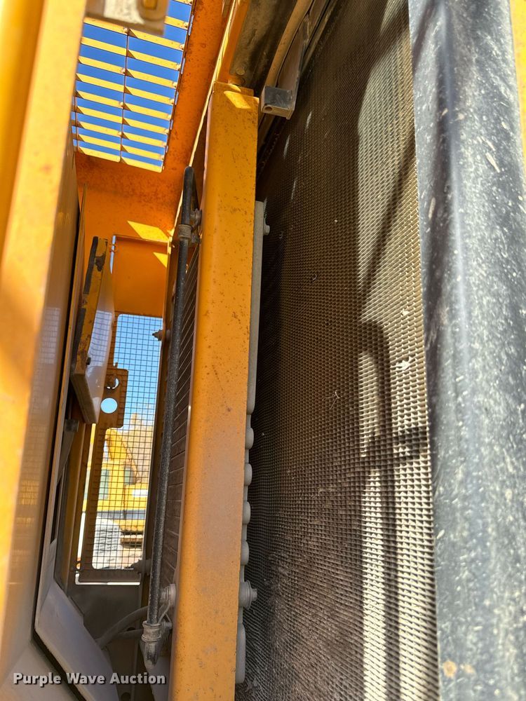 image for item DW2311 1999 Volvo L220D wheel loader