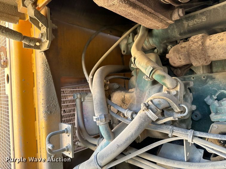 image for item DW2311 1999 Volvo L220D wheel loader