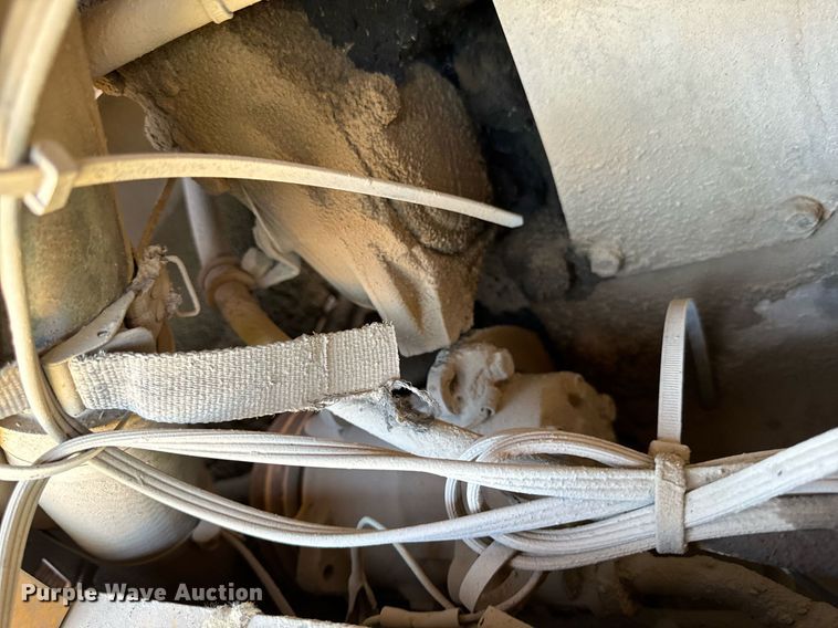 image for item DW2311 1999 Volvo L220D wheel loader