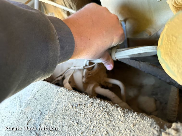 image for item DW2311 1999 Volvo L220D wheel loader