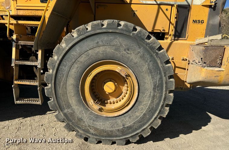 image for item DW2311 1999 Volvo L220D wheel loader