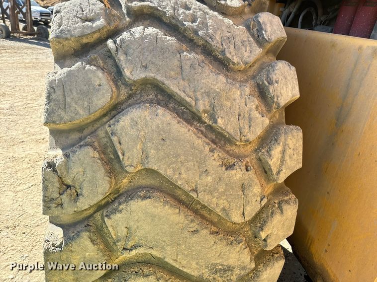 image for item DW2311 1999 Volvo L220D wheel loader
