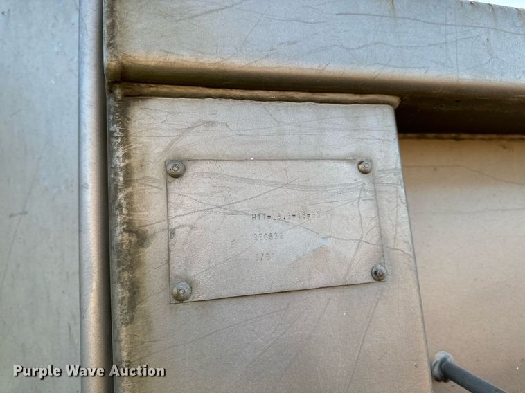 image for item DW2312 2000 Freightliner FL112 dump truck