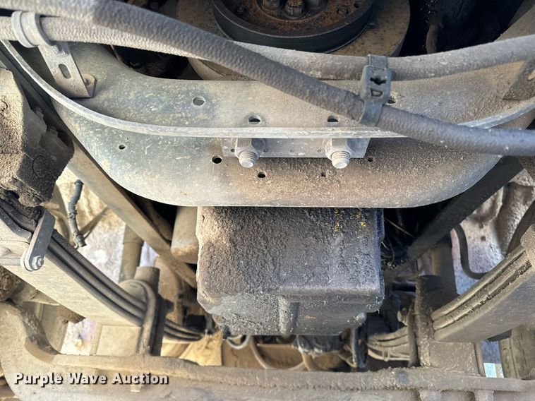 image for item DW2312 2000 Freightliner FL112 dump truck