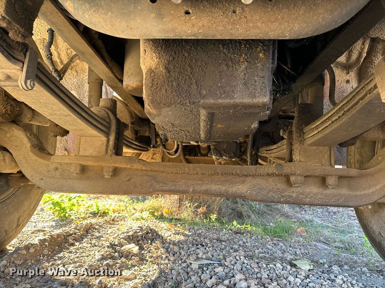 image for item DW2312 2000 Freightliner FL112 dump truck