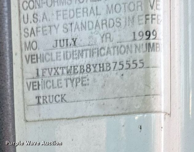 image for item DW2312 2000 Freightliner FL112 dump truck