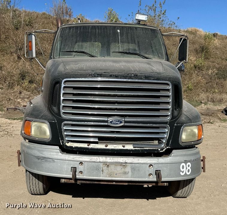 1998 Ford AT9513 semi truck in Mason City, IA Item DW2313 for sale