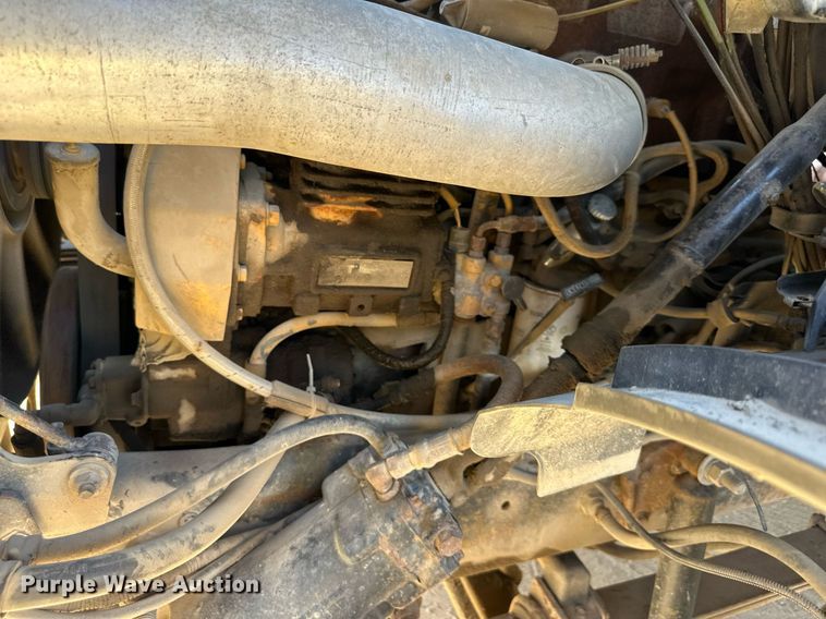 image for item DW2313 1998 Ford AT9513 semi truck