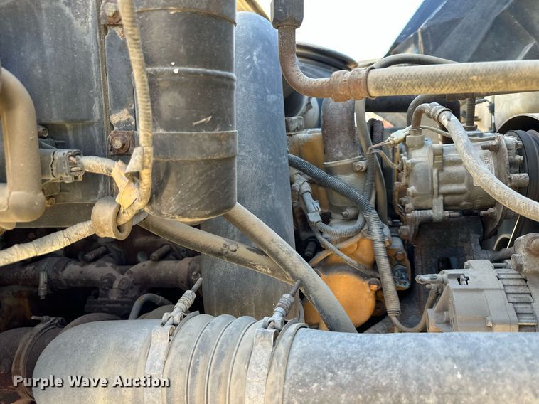 image for item DW2313 1998 Ford AT9513 semi truck