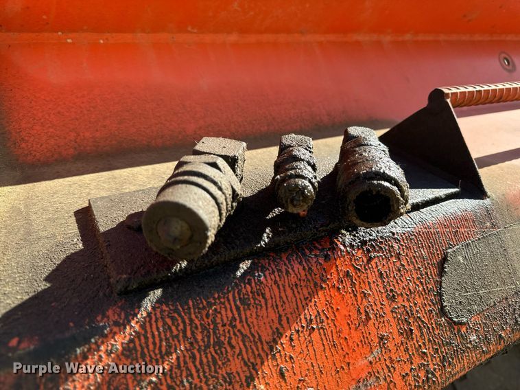 image for item DW2317 2000 International 4900  dump truck