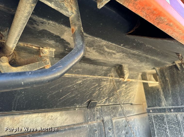 image for item DW2317 2000 International 4900  dump truck