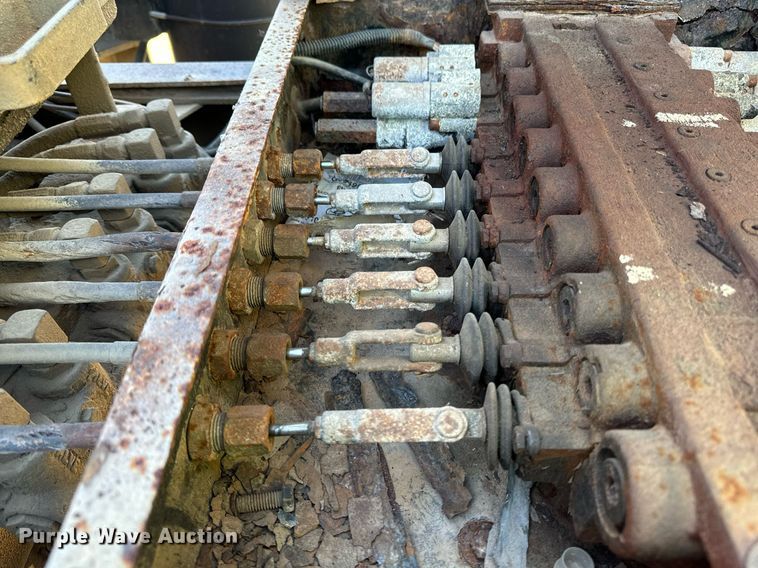 image for item DW2317 2000 International 4900  dump truck