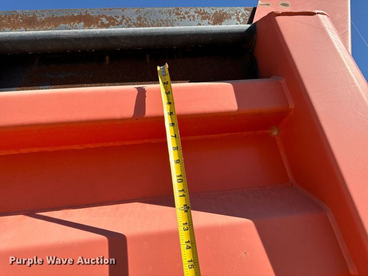 image for item DW2317 2000 International 4900  dump truck