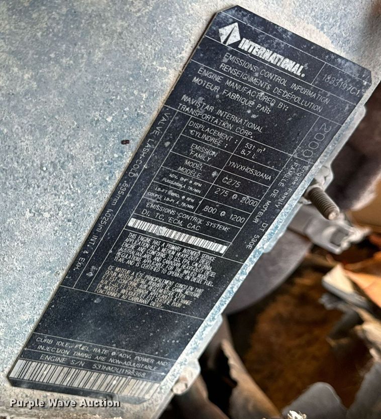 image for item DW2317 2000 International 4900  dump truck