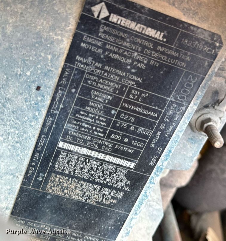 image for item DW2317 2000 International 4900  dump truck