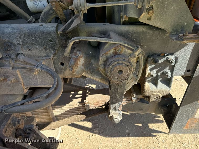 image for item DW2317 2000 International 4900  dump truck