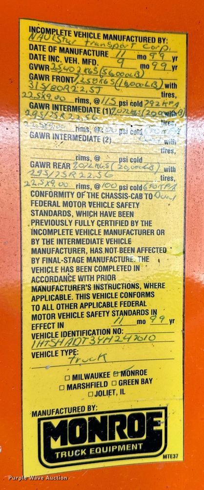 image for item DW2317 2000 International 4900  dump truck