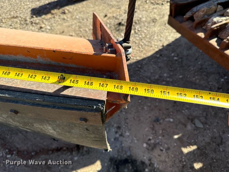 image for item DW2317 2000 International 4900  dump truck