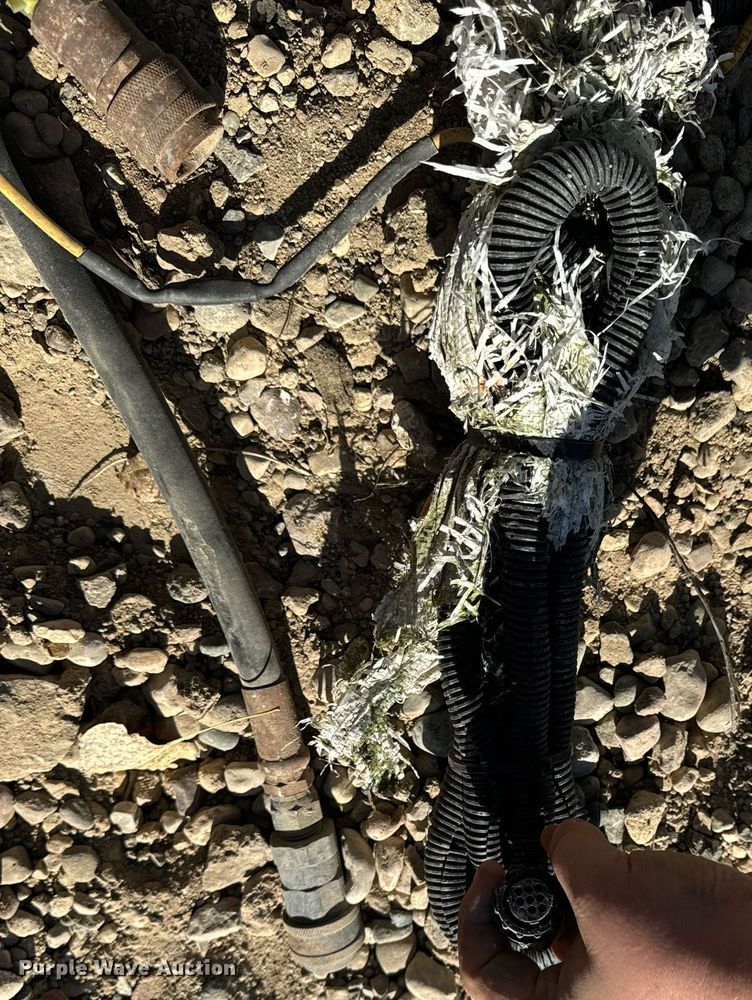 image for item DW2317 2000 International 4900  dump truck