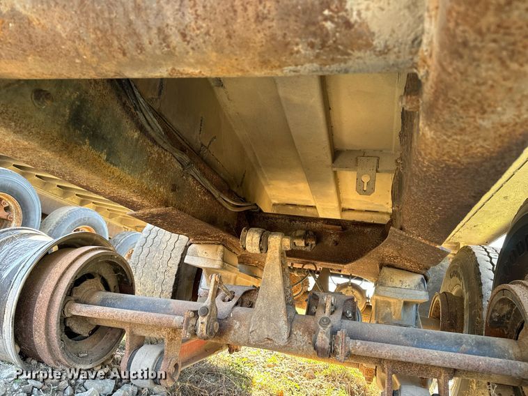 image for item DW2318 1979 Truckweld PTEVSC end dump pup trailer