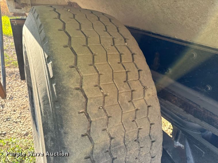 image for item DW2318 1979 Truckweld PTEVSC end dump pup trailer