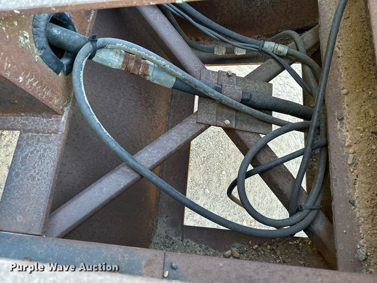 image for item DW2319 1984 East MFG end dump pup trailer