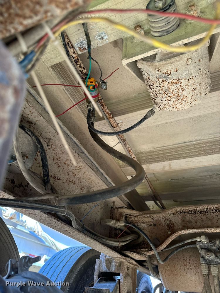 image for item DW2319 1984 East MFG end dump pup trailer