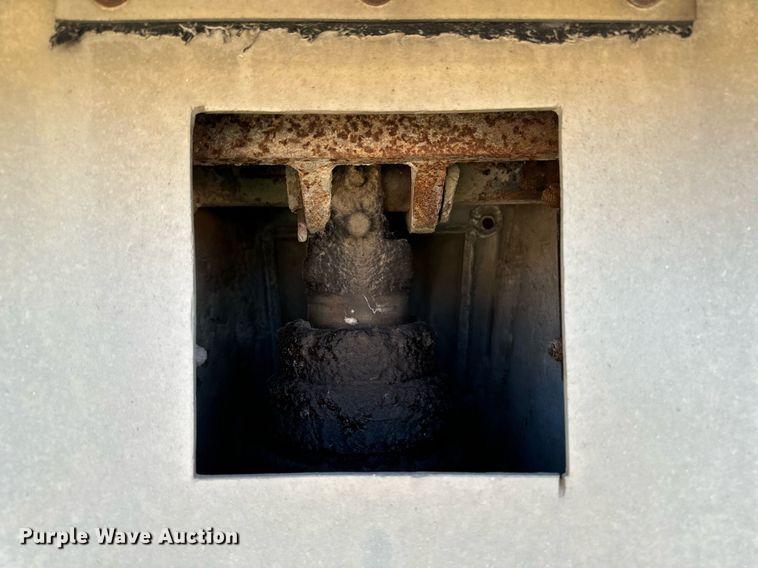 image for item DW2319 1984 East MFG end dump pup trailer