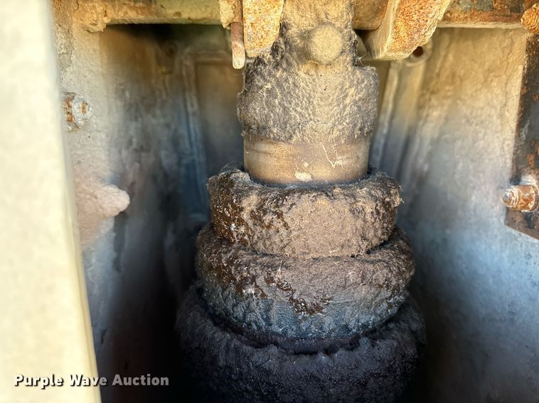 image for item DW2319 1984 East MFG end dump pup trailer