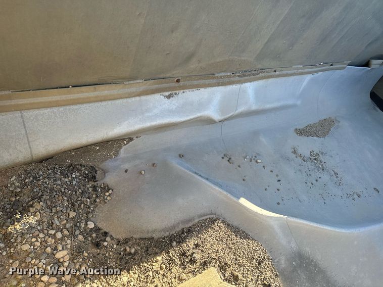 image for item DW2319 1984 East MFG end dump pup trailer