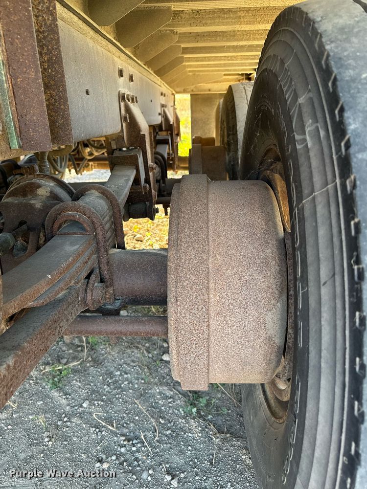 image for item DW2319 1984 East MFG end dump pup trailer