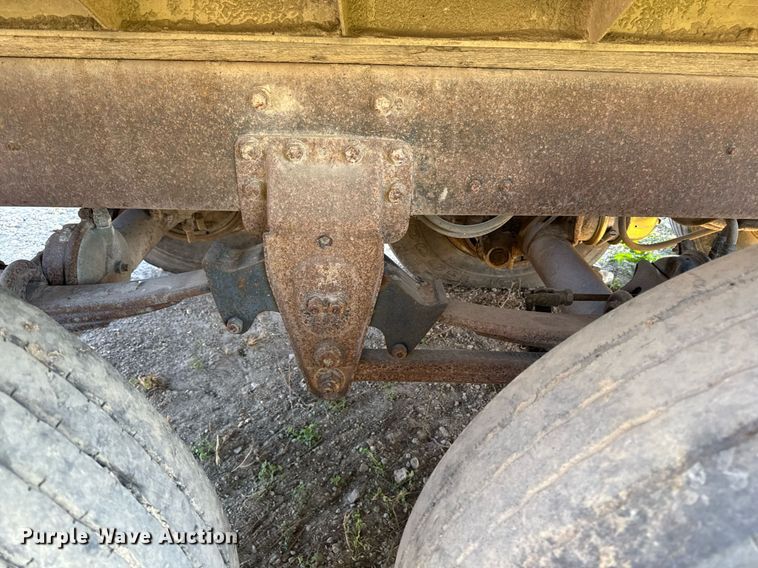 image for item DW2319 1984 East MFG end dump pup trailer