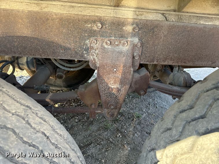 image for item DW2319 1984 East MFG end dump pup trailer