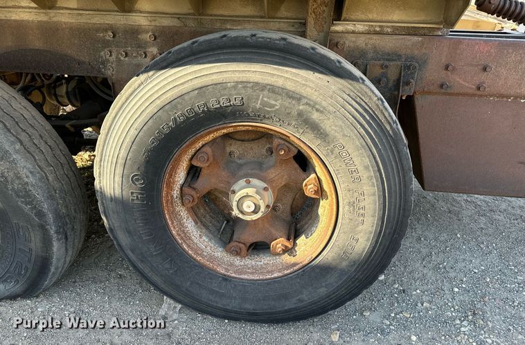 image for item DW2319 1984 East MFG end dump pup trailer