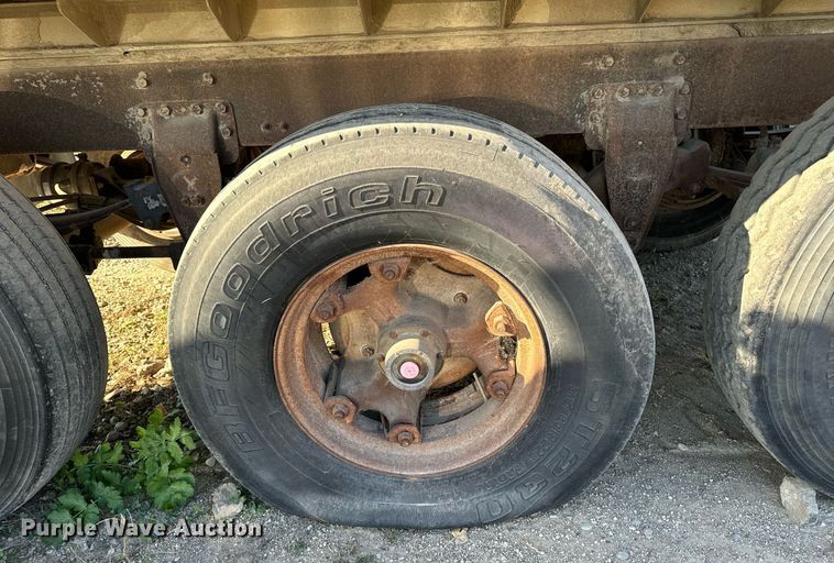 image for item DW2319 1984 East MFG end dump pup trailer